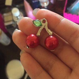 Cute cherry earrings🍒
